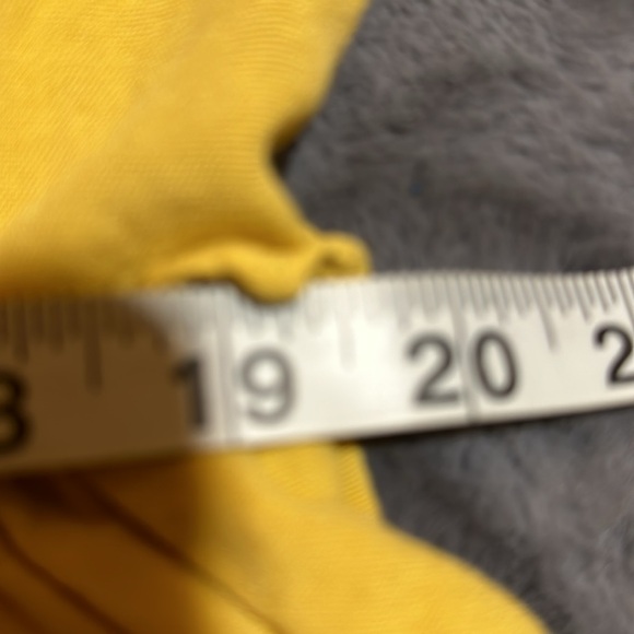 Ruffle Short Sleeves Yellow Peplum Top - Picture 10 of 11